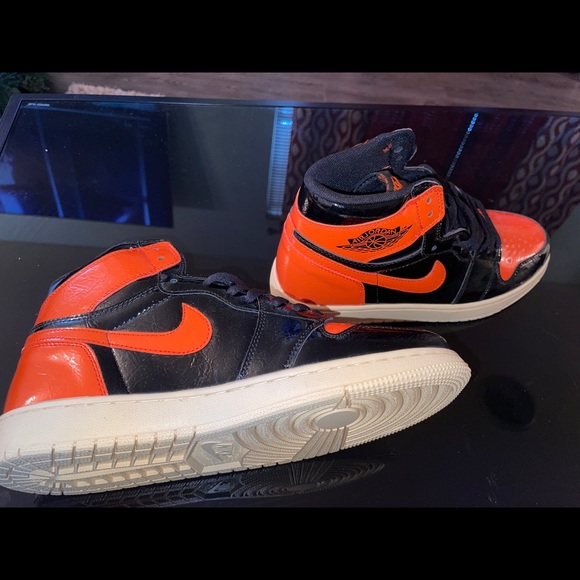 Jordan 1 Shattered Backboard 3.0 - Picture 3 of 4